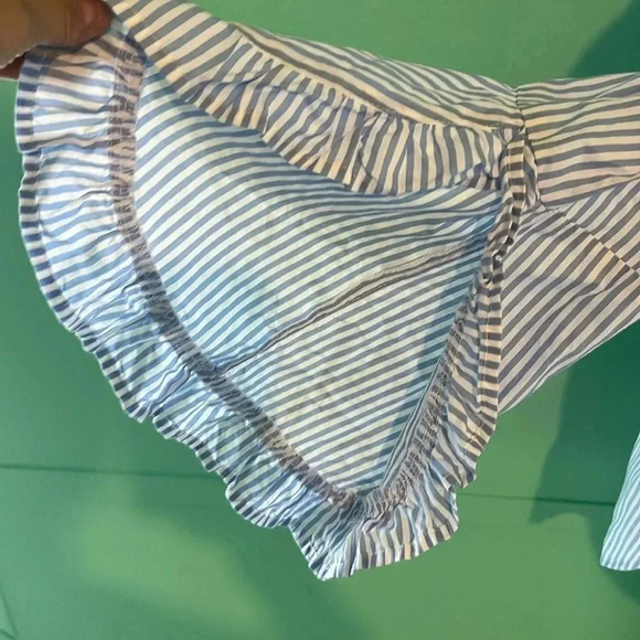 Off shoulder striped wide sleeve top new - Picture 2 of 5